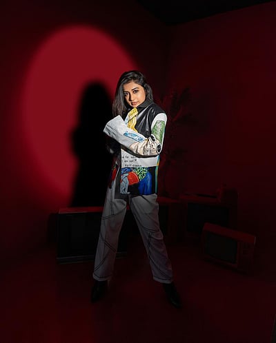 கலர் கலரா... அட... மீரா ஜாஸ்மின்!